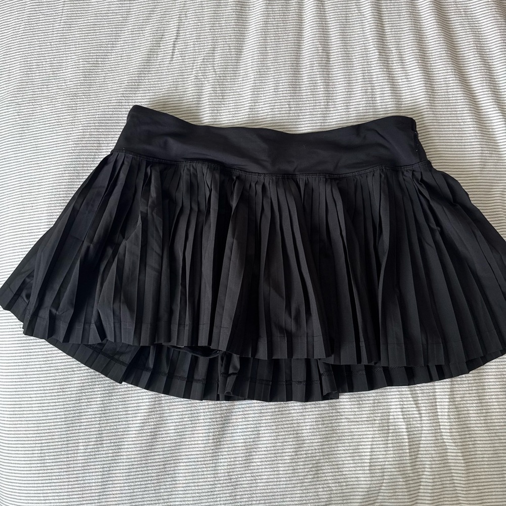 Lululemon skirt black